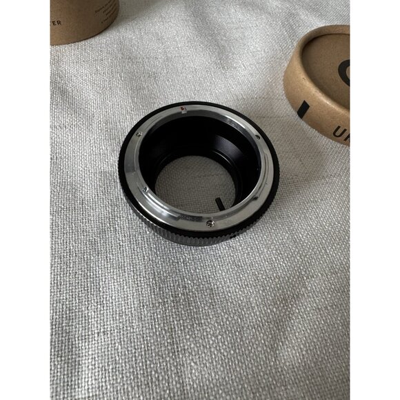 Urth Lens Mount Adapter: Compatible with Canon FD Lens to Fujifilm X Camera Body - Picture 5 of 7